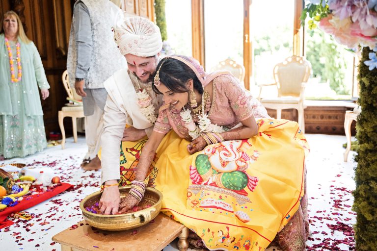 story telling indian wedding at Manor By The Lake