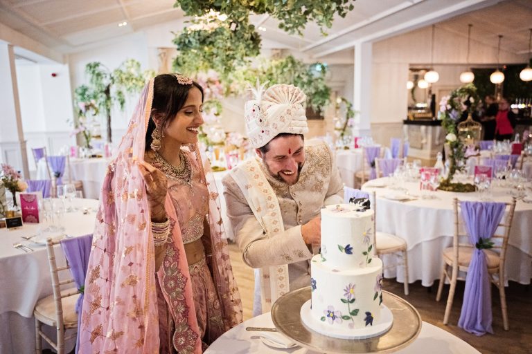 candid moments at Manor By The Lake by Ben Roberts, BloomingPhotography