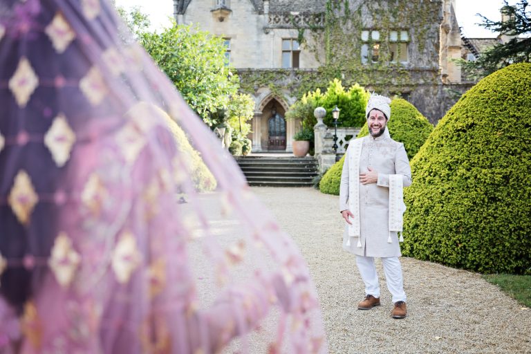 Fun wedding photographer at Manor By The Lake