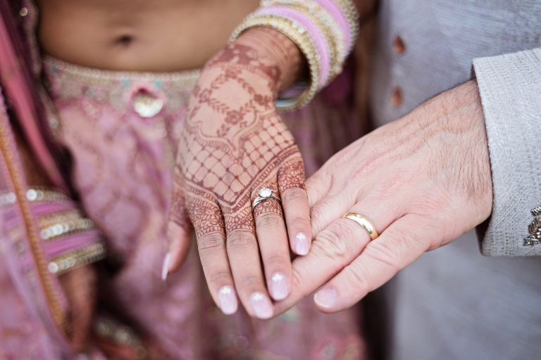 Indian wedding photographer at Manor By The Lake